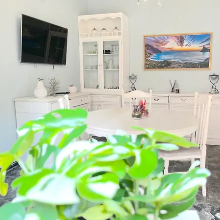 City Center - Only Teeneger Apartment *