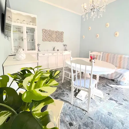 Apartment City Center - Only Teeneger *